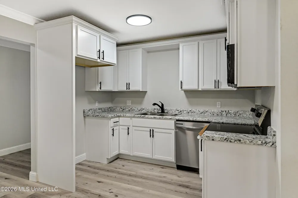 3706 Devonshire Drive Moss Point, MS 39563