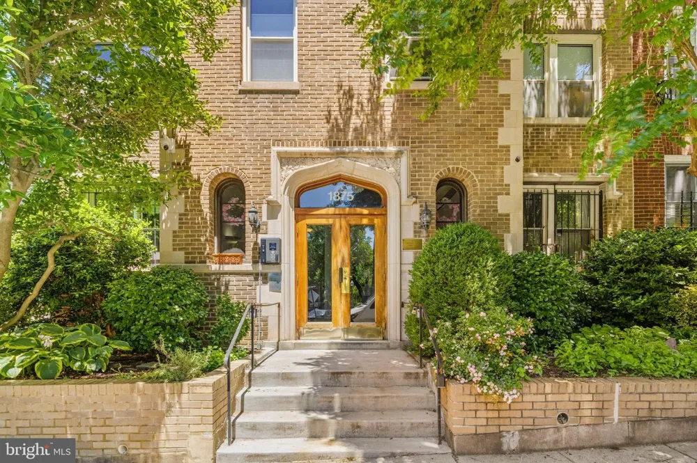 1875 MINTWOOD PLACE NW #36 Washington, DC 20009