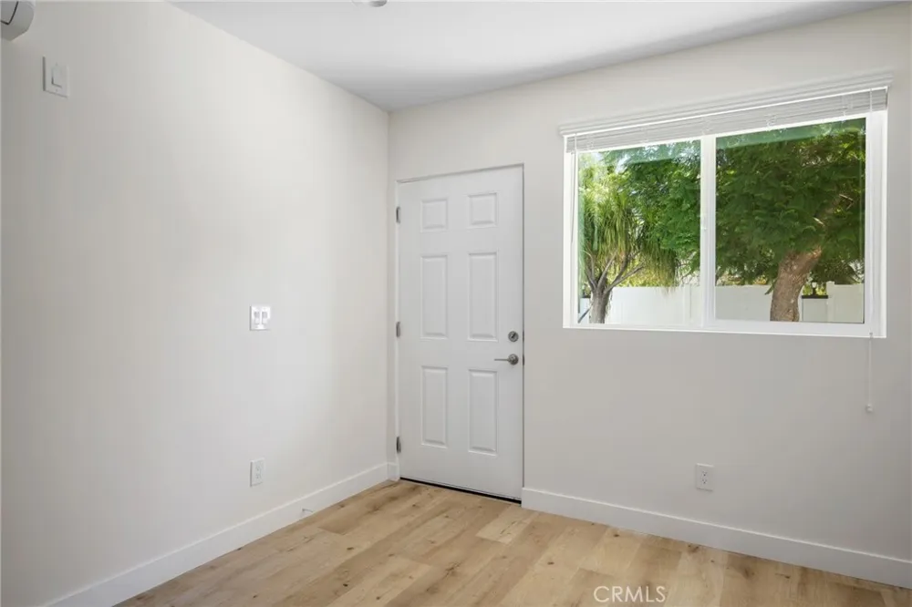 6851 De Celis Place #1/2 Van Nuys, CA 91406