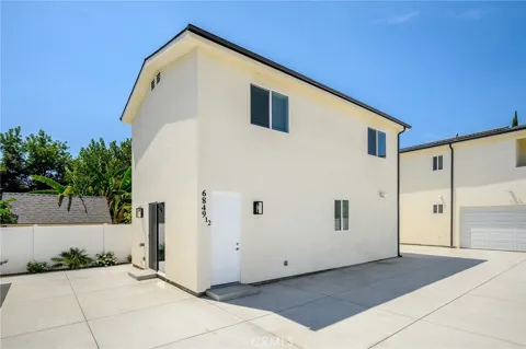 6849 De Celis Place #1/2