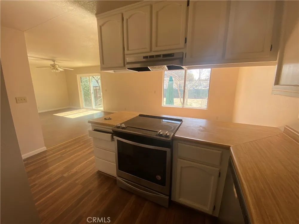 19759 Oak Flat Road Hidden Valley Lake, CA 95467