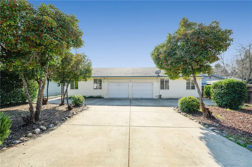 19759 Oak Flat Road Hidden Valley Lake, CA 95467