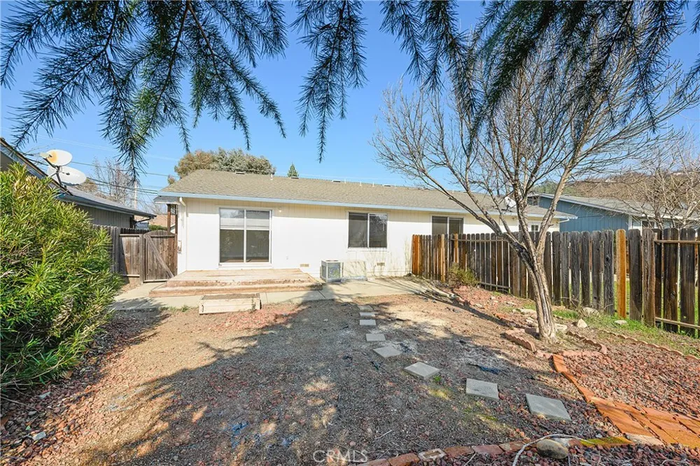 19759 Oak Flat Road Hidden Valley Lake, CA 95467