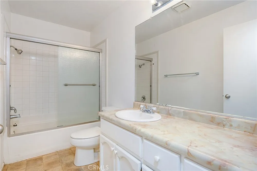 19759 Oak Flat Road Hidden Valley Lake, CA 95467