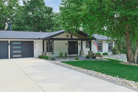 8702 Appleknoll Lane