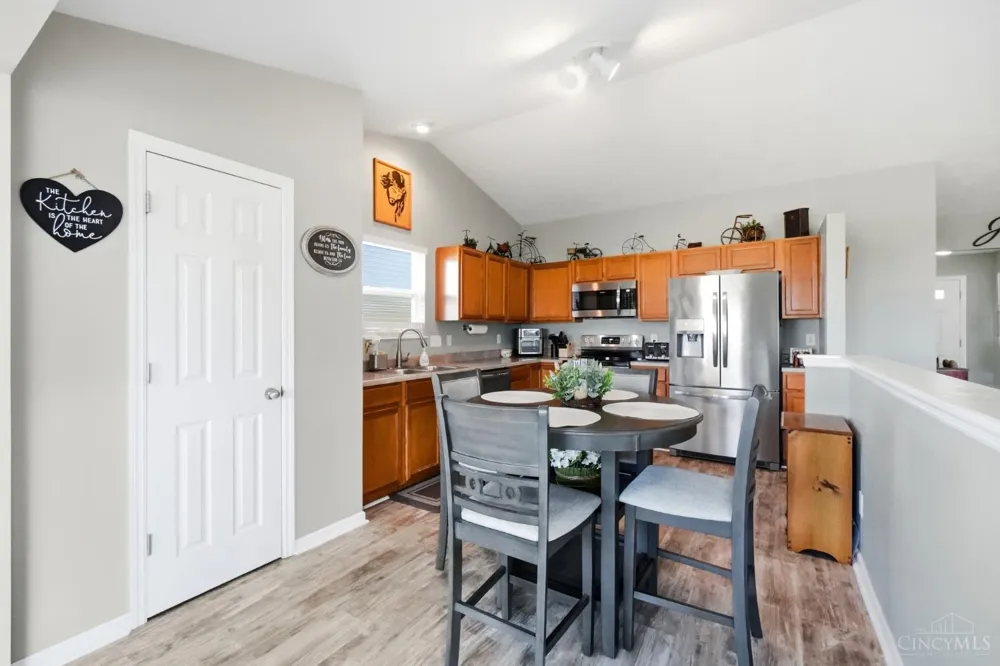 213 Blue Quail Place Trenton, OH 45067
