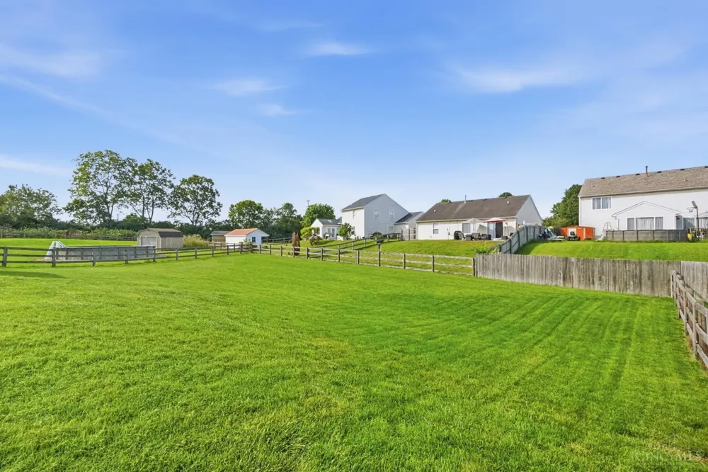 213 Blue Quail Place Trenton, OH 45067