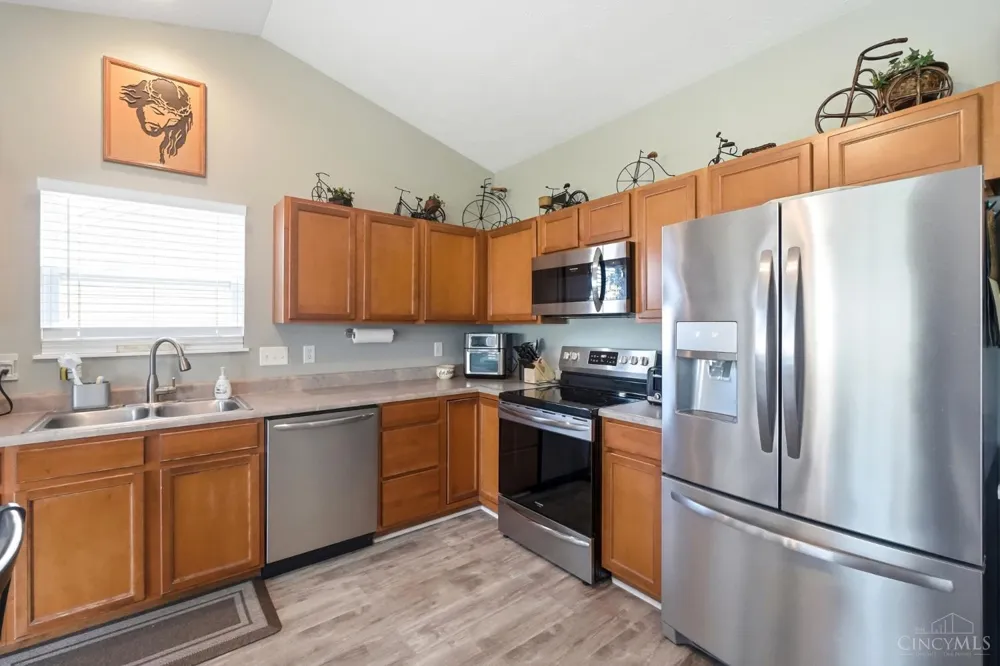 213 Blue Quail Place Trenton, OH 45067