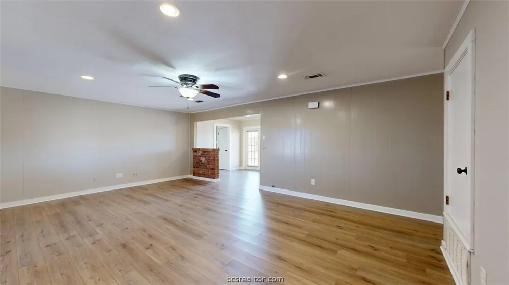 8251 W SH-21 Bryan, TX 77807