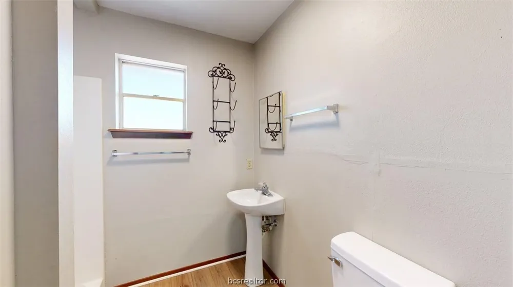 8251 W SH-21 Bryan, TX 77807
