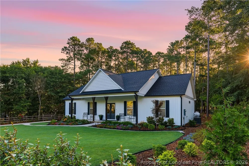 105 Stallion Drive West End, NC 27376