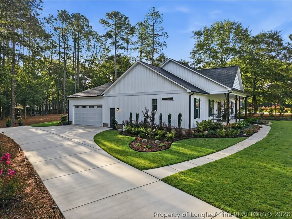 105 Stallion Drive West End, NC 27376