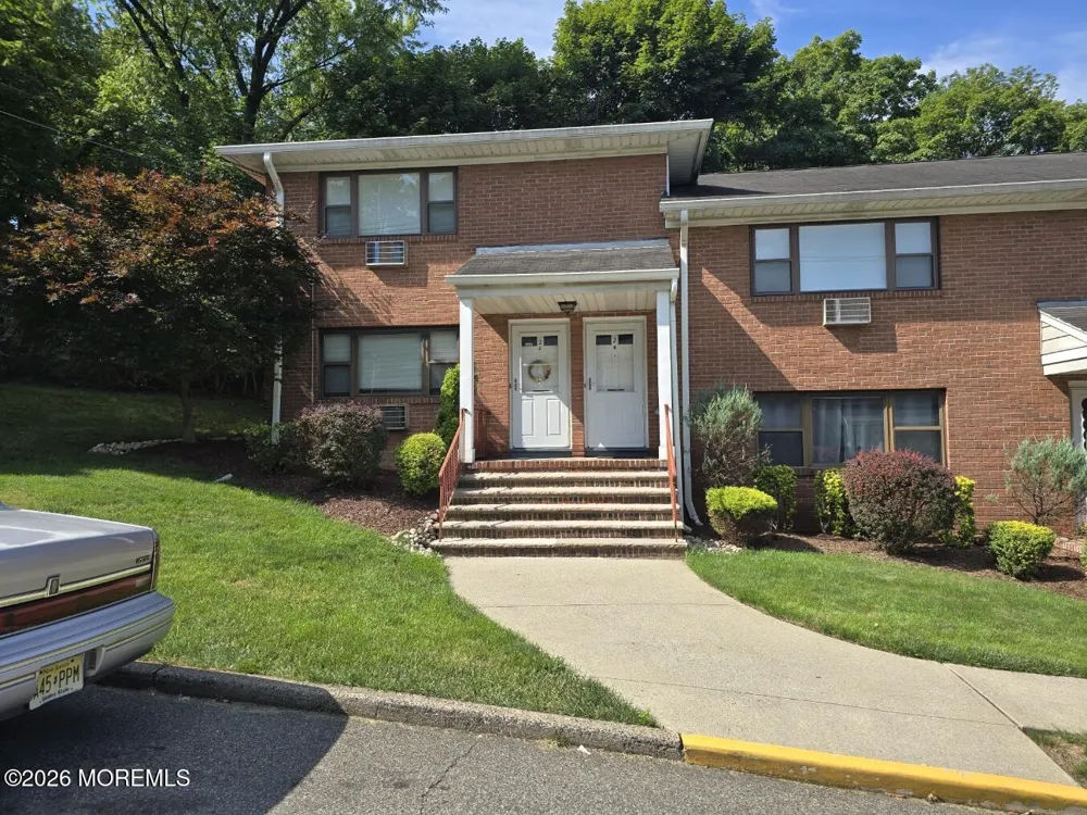 2 Colonial Drive #I Little Falls, NJ 07424