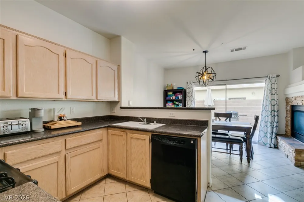 6532 Angel Mountain Avenue Las Vegas, NV 89130
