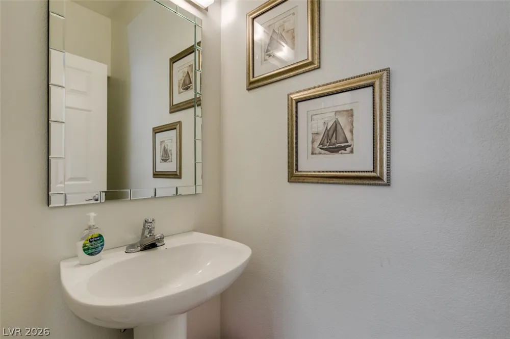 6532 Angel Mountain Avenue Las Vegas, NV 89130