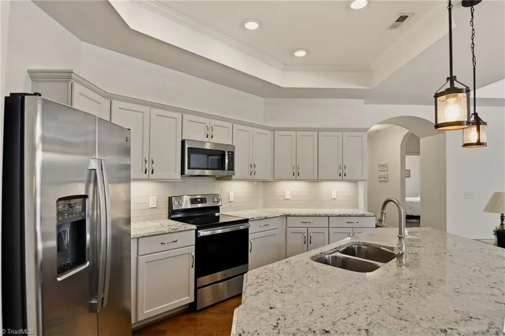 2438 Albemarle Court Winston-Salem, NC 27106