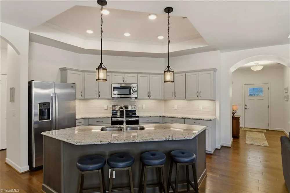 2438 Albemarle Court Winston-Salem, NC 27106