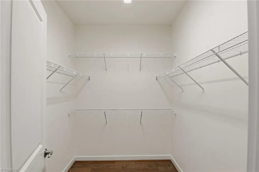 2438 Albemarle Court Winston-Salem, NC 27106