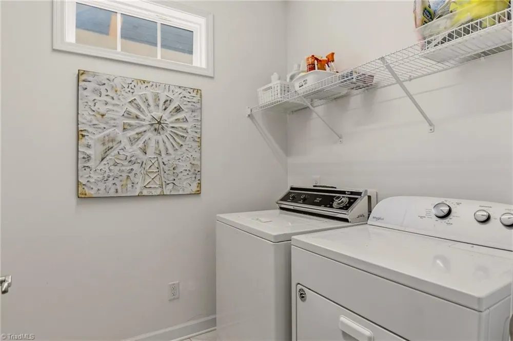 2438 Albemarle Court Winston-Salem, NC 27106