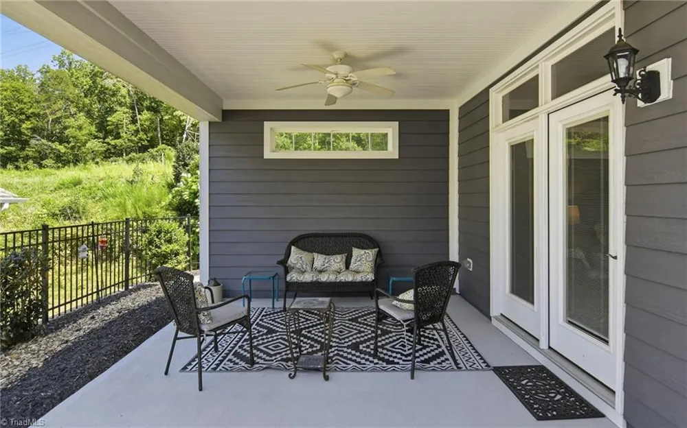 2438 Albemarle Court Winston-Salem, NC 27106