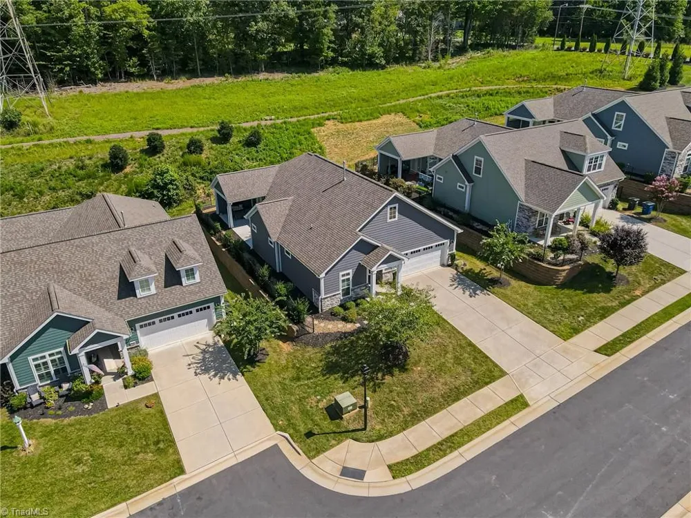 2438 Albemarle Court Winston-Salem, NC 27106