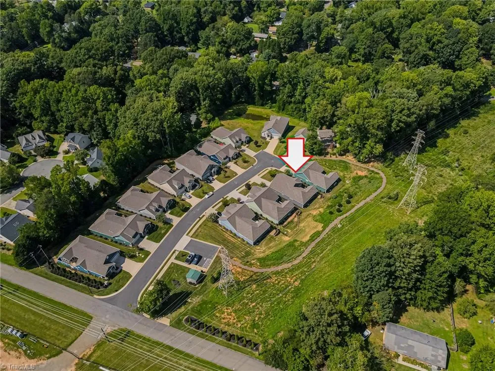 2438 Albemarle Court Winston-Salem, NC 27106
