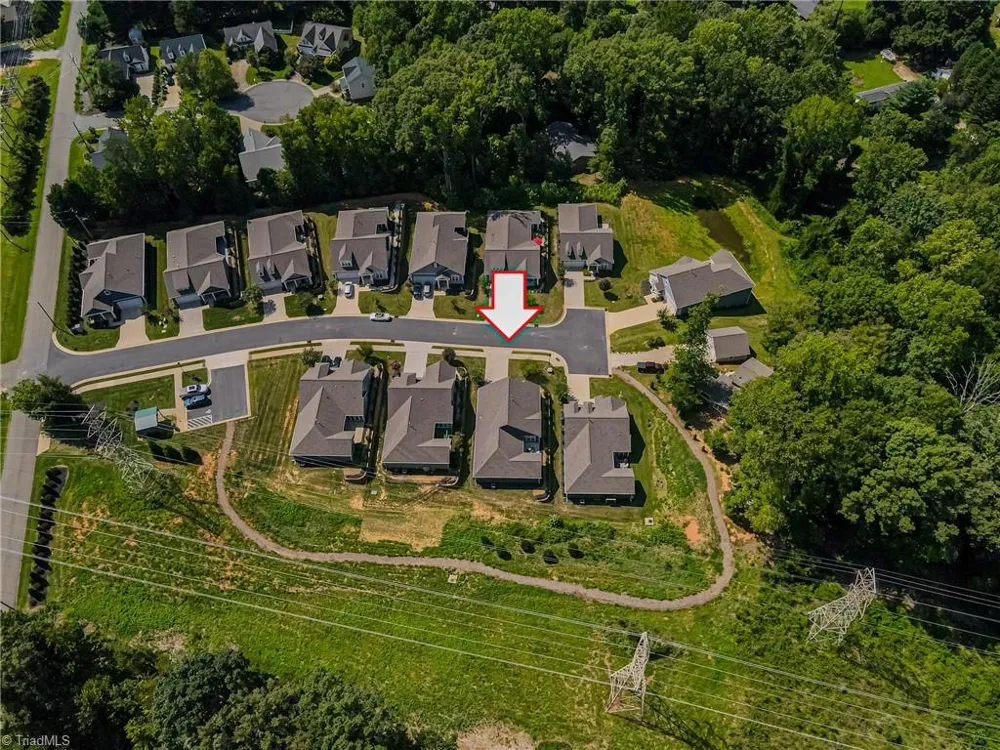2438 Albemarle Court Winston-Salem, NC 27106