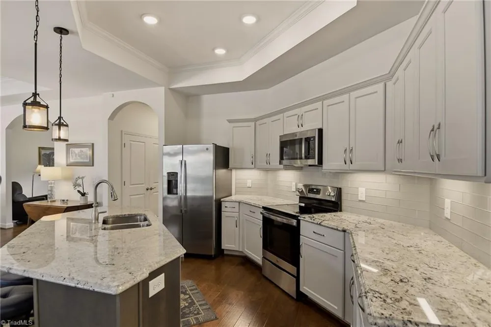 2438 Albemarle Court Winston-Salem, NC 27106