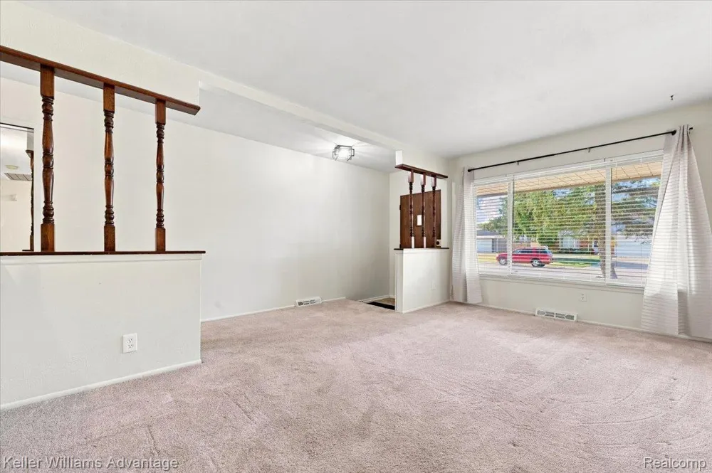 17200 Evans Street Southfield City, MI 48076