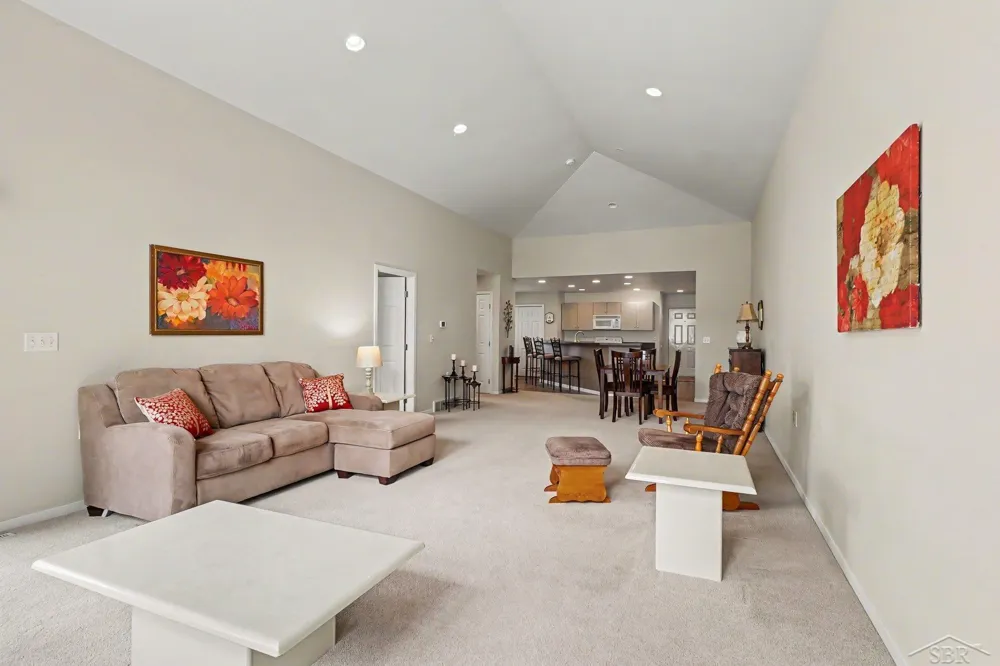 18 Sanctuary Way Tittabawassee Township, MI 48623
