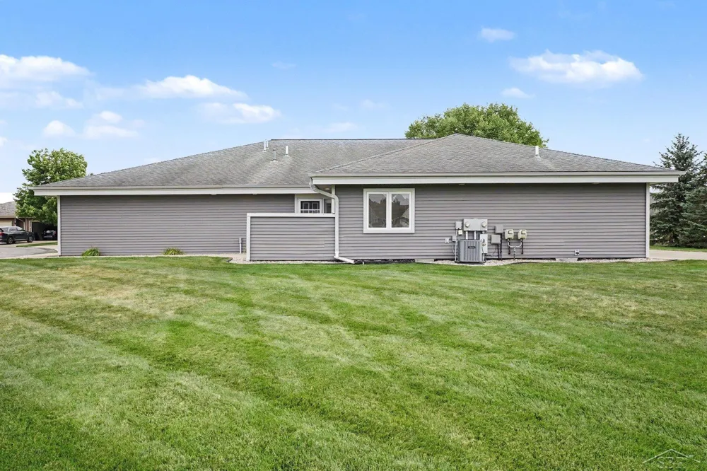 18 Sanctuary Way Tittabawassee Township, MI 48623