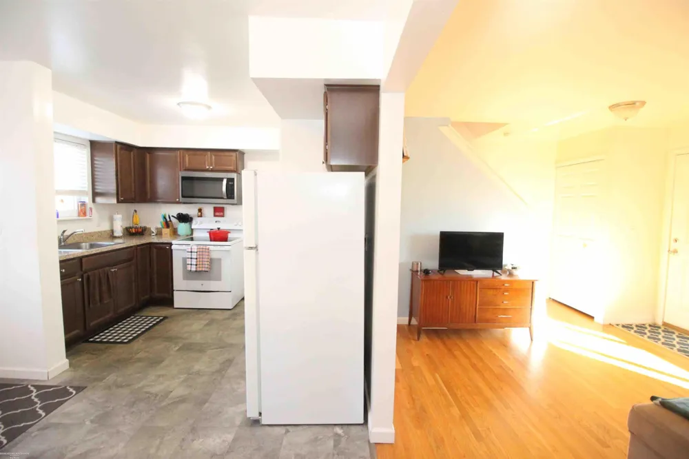19309 S. Highlite Drive Clinton Charter Township, MI 48035