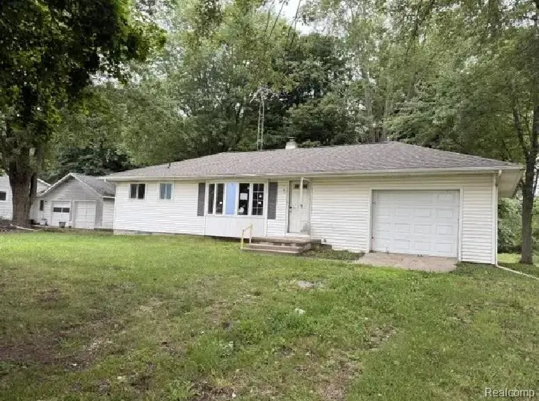 5407 Oak Grove Road Howell Township, MI 48855
