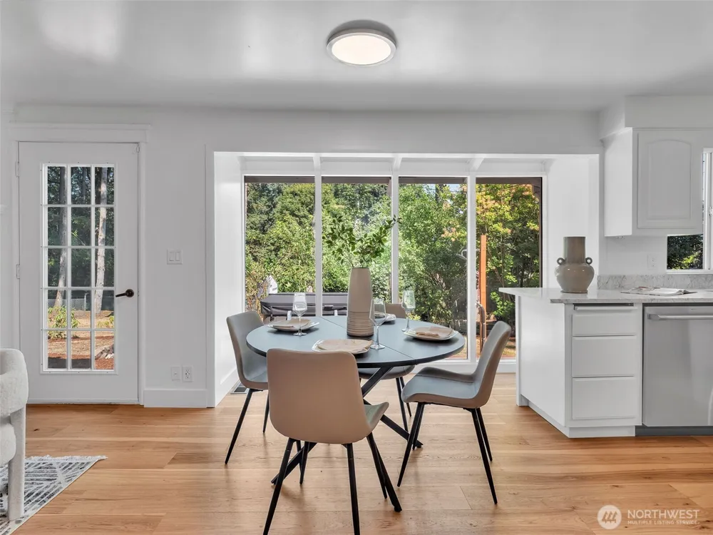 17408 NE 160th Place Woodinville, WA 98072