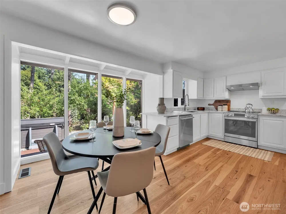 17408 NE 160th Place Woodinville, WA 98072