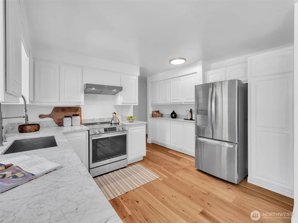 17408 NE 160th Place Woodinville, WA 98072