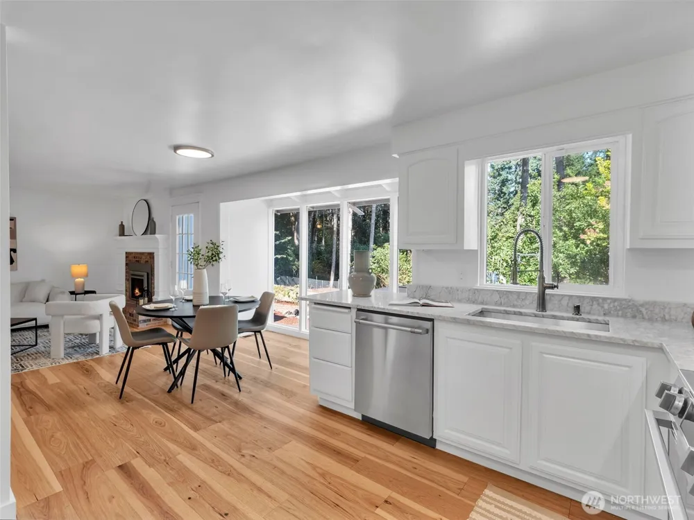 17408 NE 160th Place Woodinville, WA 98072