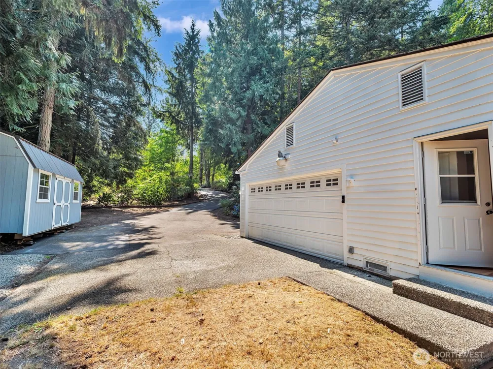 17408 NE 160th Place Woodinville, WA 98072