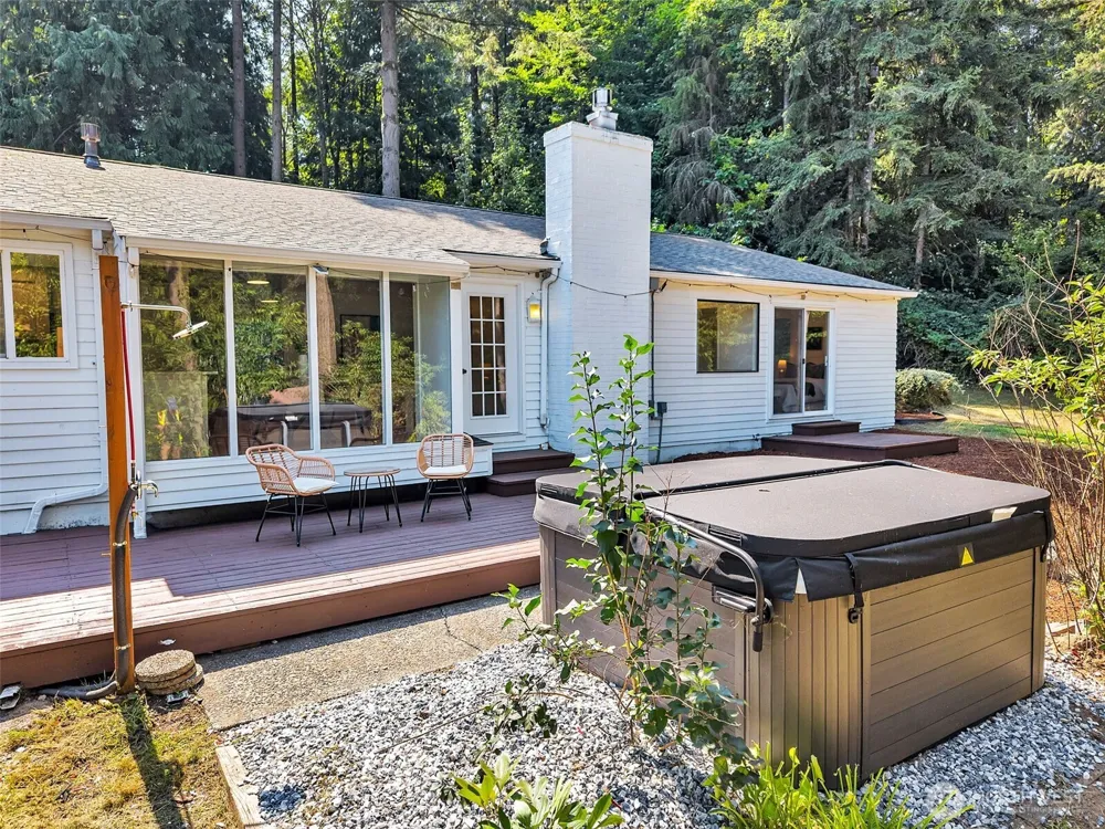 17408 NE 160th Place Woodinville, WA 98072