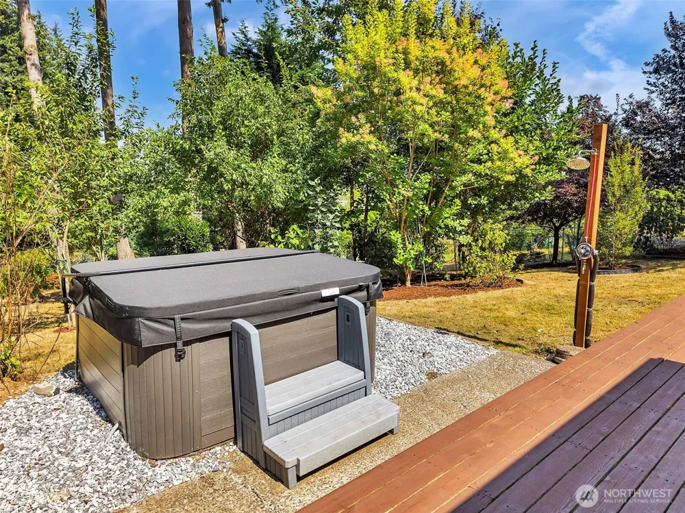 17408 NE 160th Place Woodinville, WA 98072