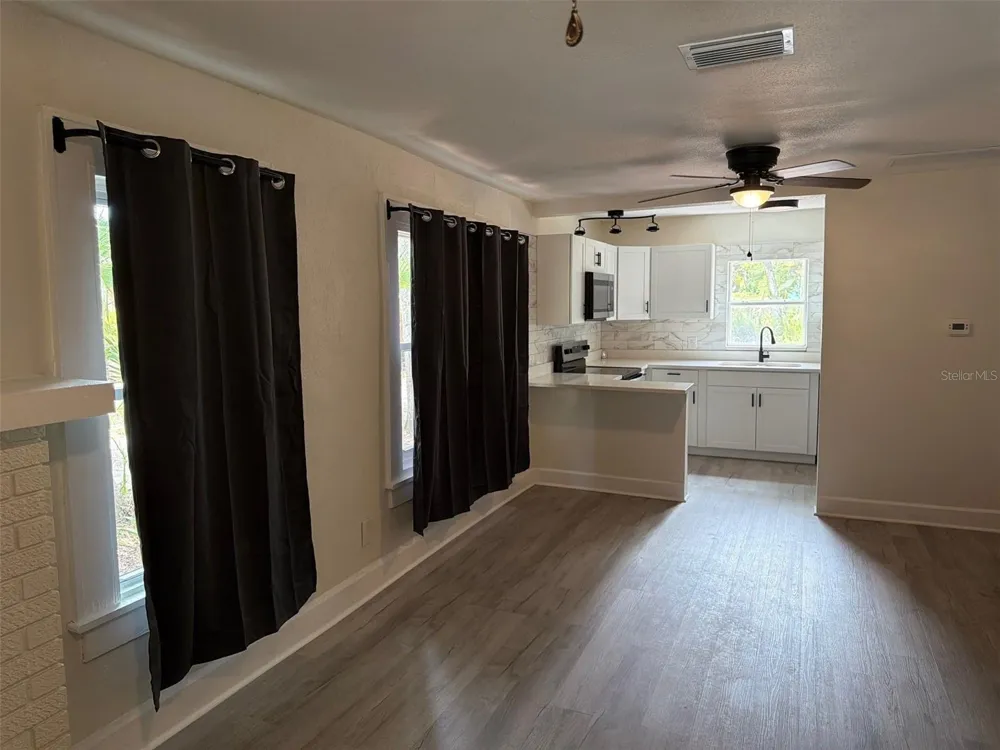 610 28TH AVENUE S St Petersburg, FL 33705