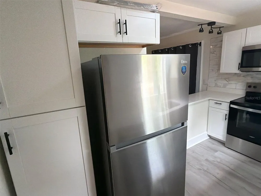 610 28TH AVENUE S St Petersburg, FL 33705