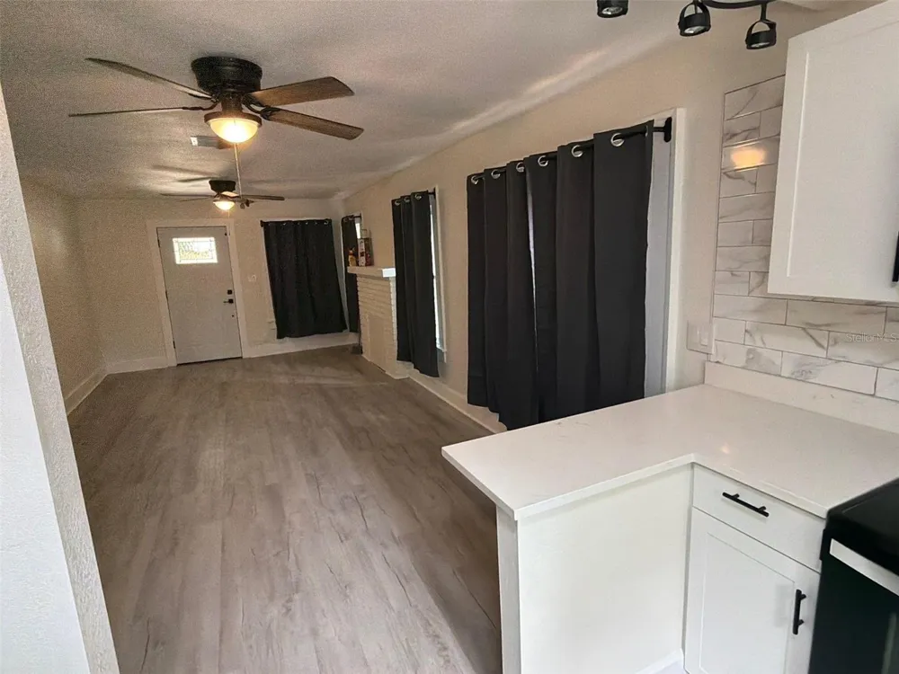 610 28TH AVENUE S St Petersburg, FL 33705