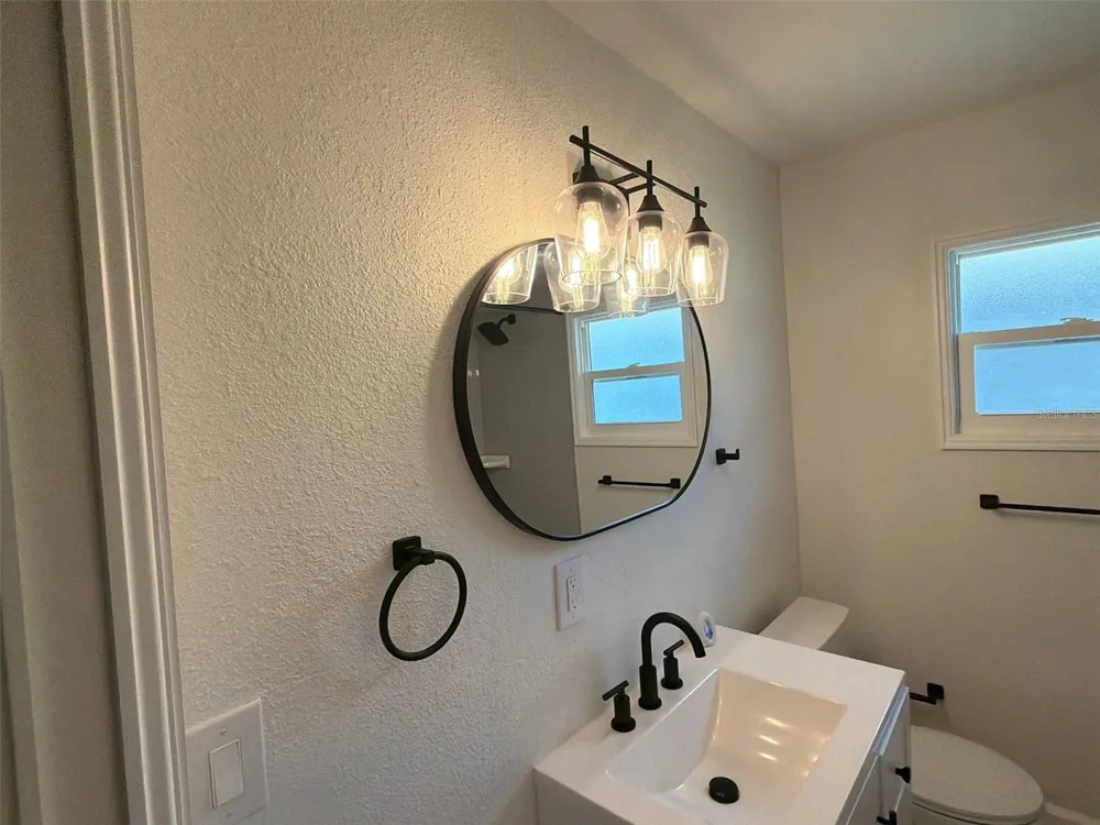 610 28TH AVENUE S St Petersburg, FL 33705