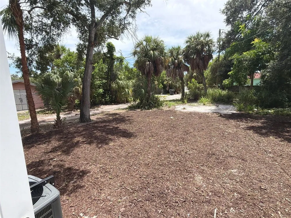 610 28TH AVENUE S St Petersburg, FL 33705