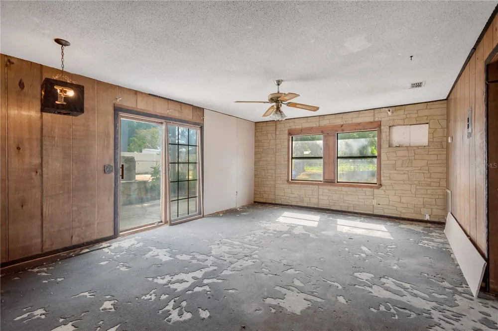 418 EUCLID AVENUE Seffner, FL 33584