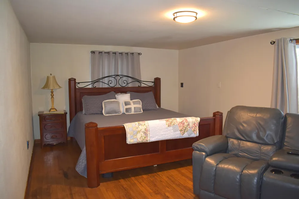 11 Cumberland Avenue Pikeville, TN 37367