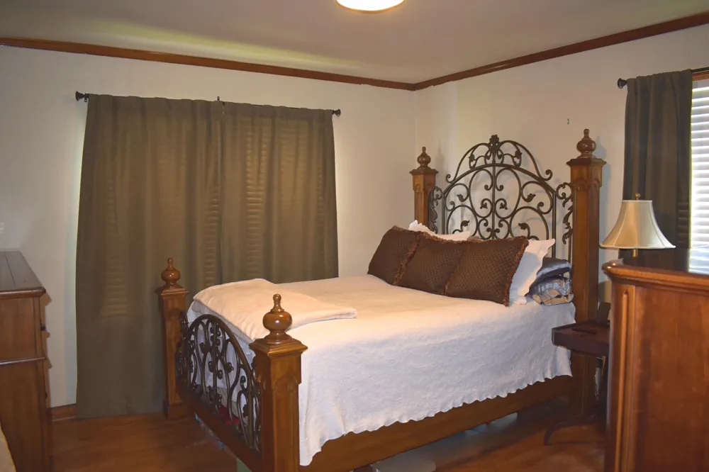 11 Cumberland Avenue Pikeville, TN 37367
