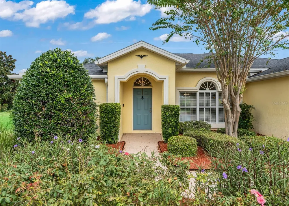 5123 GROVE MANOR Lady Lake, FL 32159