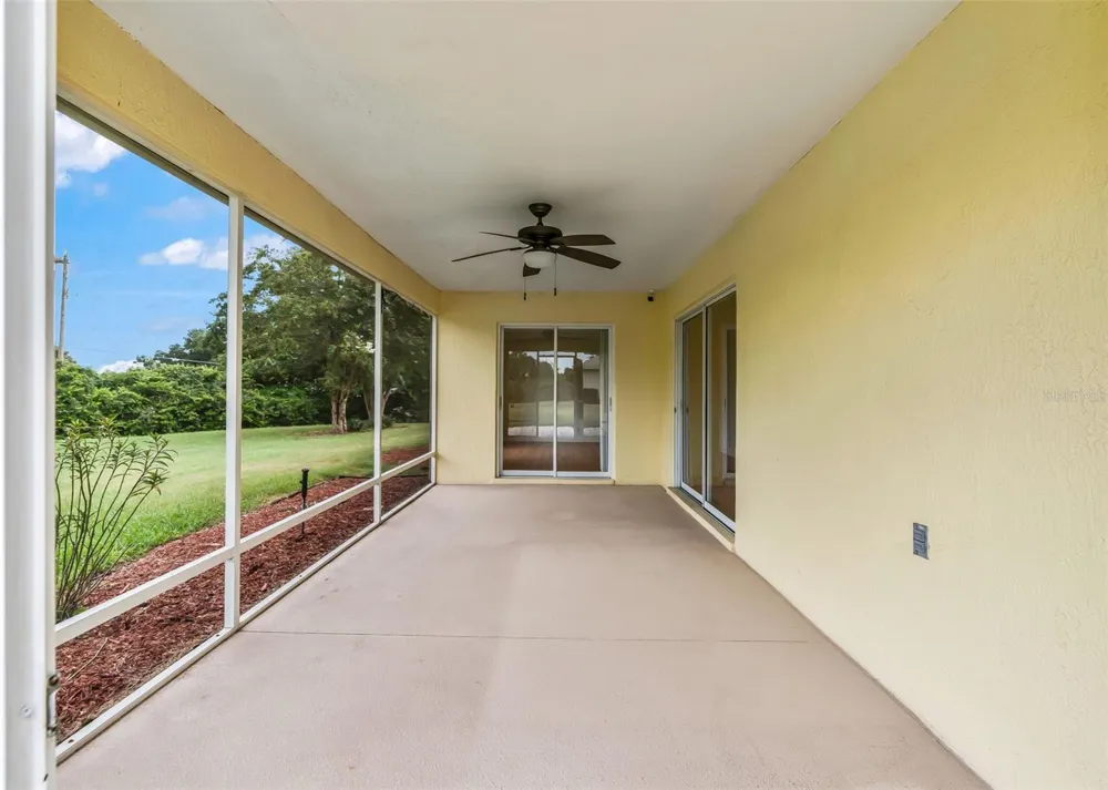 5123 GROVE MANOR Lady Lake, FL 32159